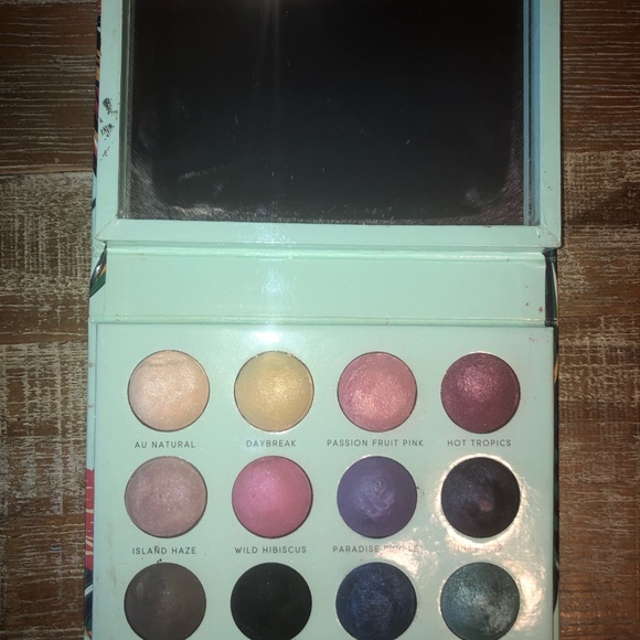Eyeshadow make up bundle - Picture 4 of 8